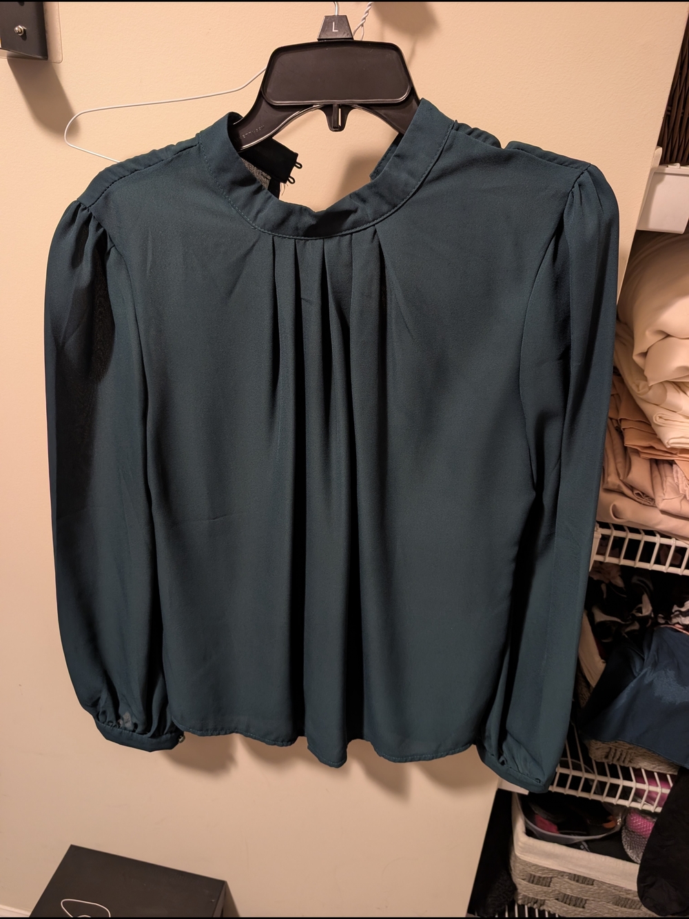 Women’s Emerald Green Long-Sleeve Pleated Blouse